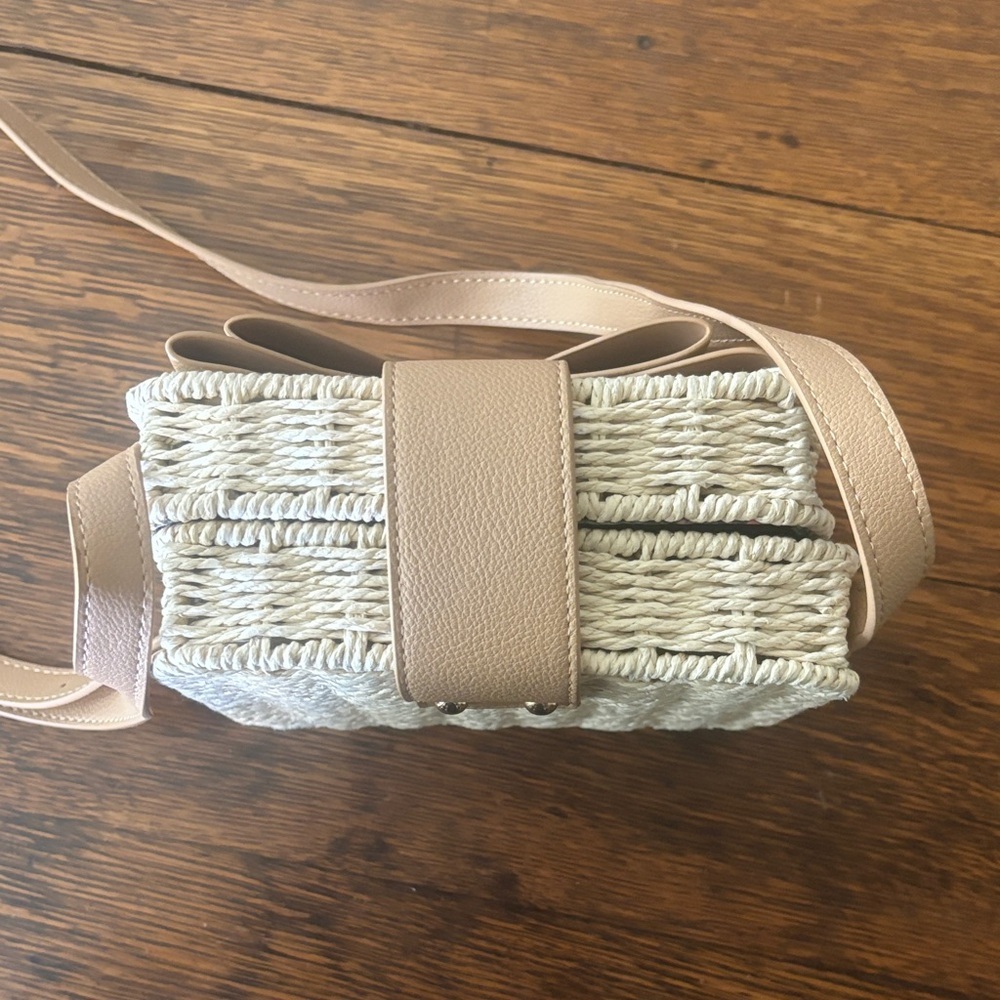 🌸 LIKE DREAMS Women’s Poppy Bowtie Straw Crossbody Bag 🌸 - Picture 6 of 8